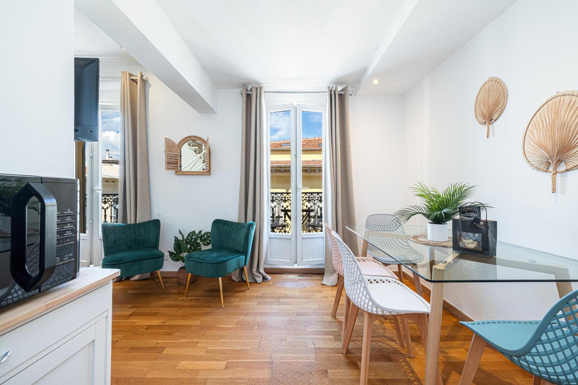 Ferienwohnung Massena Street - 1 Bdr Duplex With Ac & Parking Nizza Exterior foto